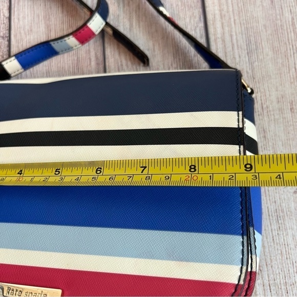 Kate Spade Crossbody Purse - Picture 4 of 9